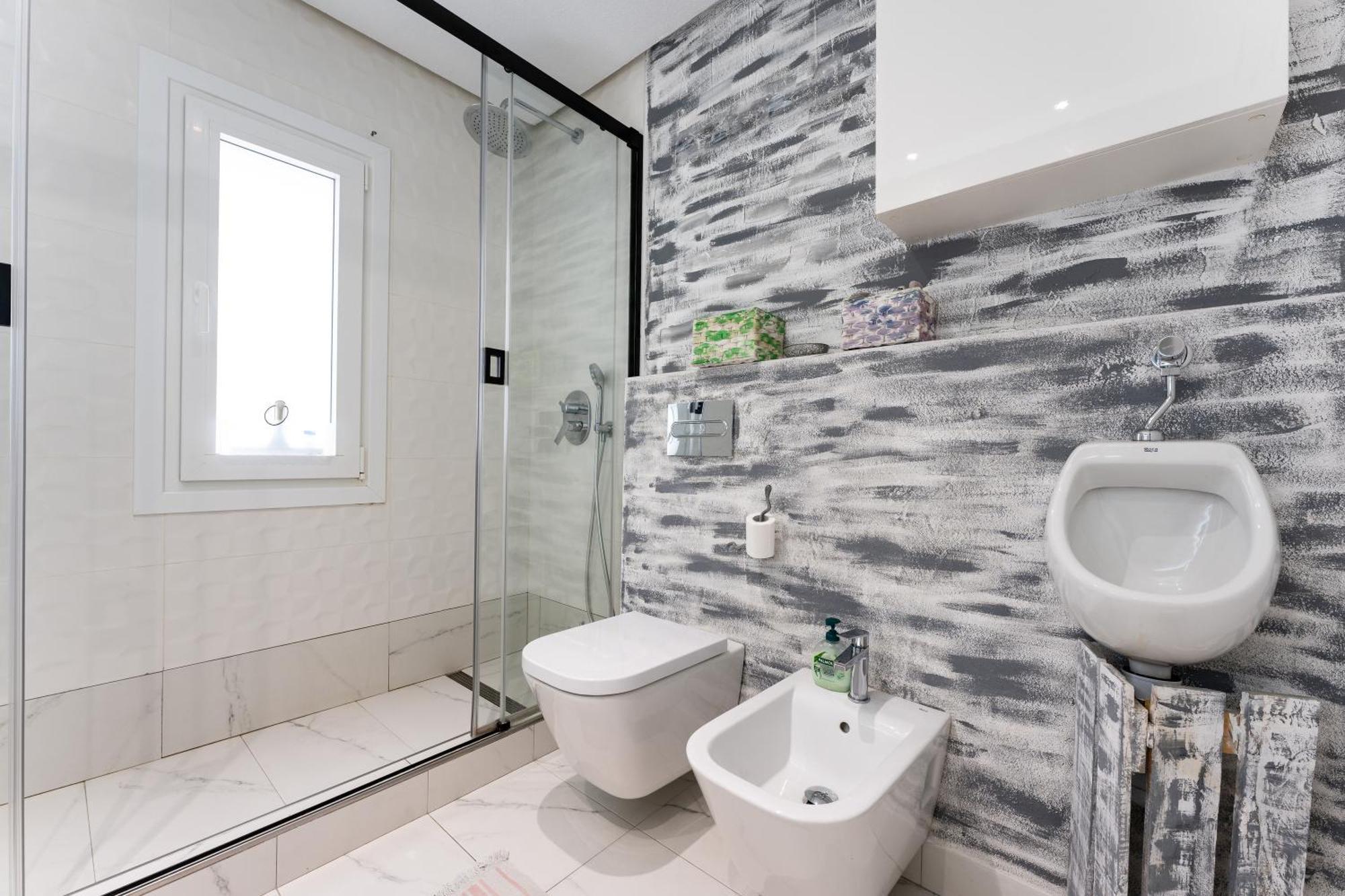 Beautiful Frontline Apartment *